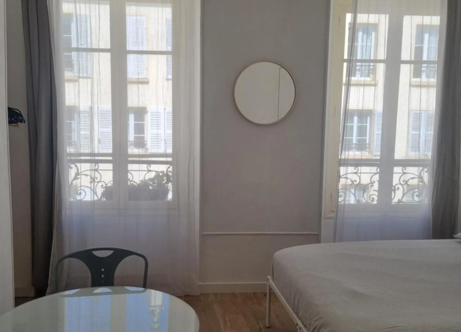 Chambre Privee - Vue Tour Eiffel Paris Bed & Breakfast