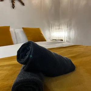 Cocoon Gallery Bed & Breakfast